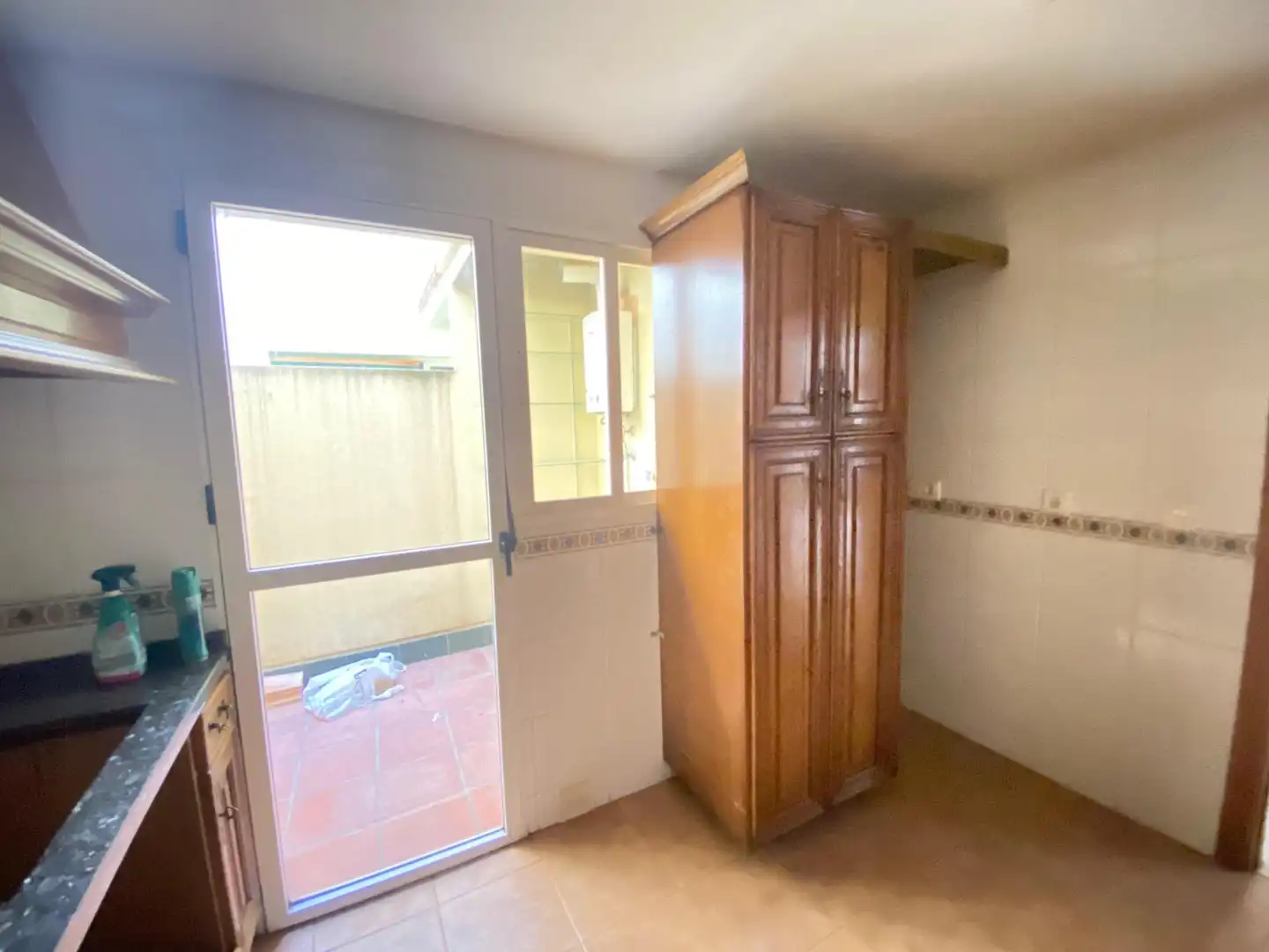 Cocina de Casa adosada de alquiler en Huétor Vega con Aire acondicionado, Calefacción y Terraza