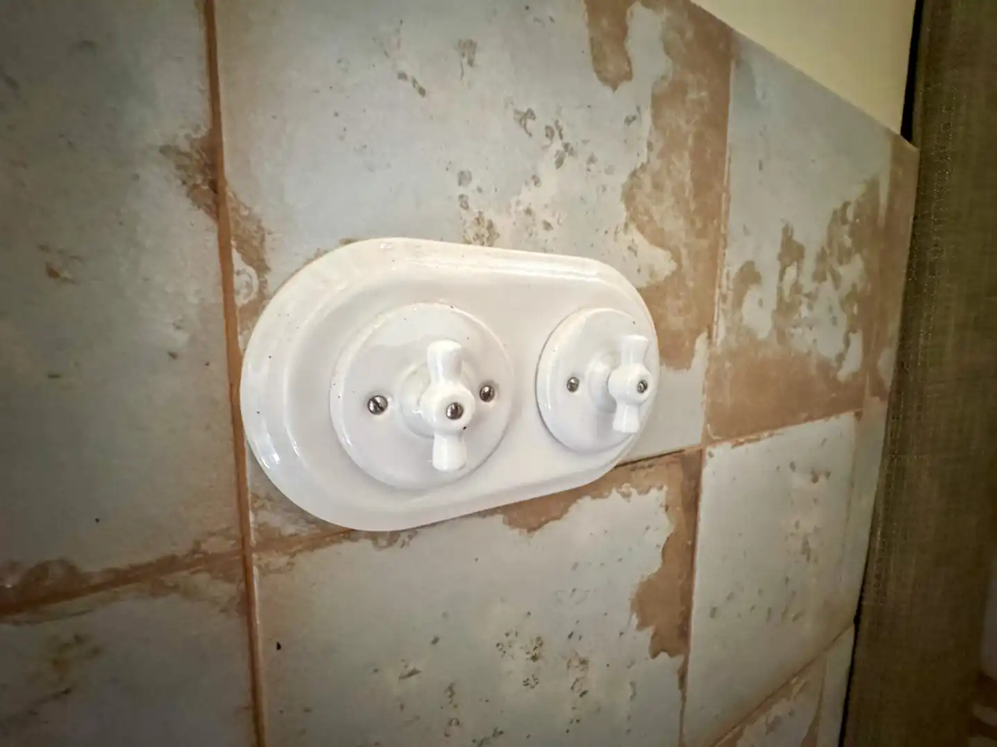 Bathroom of Lofts for sale in Barcelona  with Air Conditioner, Private garden and Parquet flooring