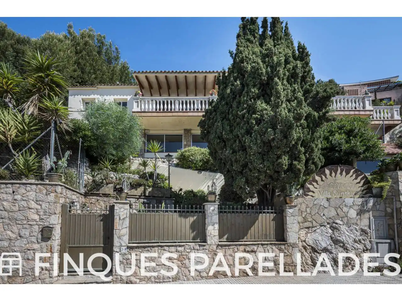 Exterior view of Houses for sale in Sitges  with Terrace and Swimming Pool