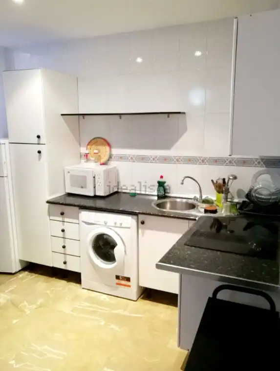 Cocina de Piso de alquiler en Granada con Calefacción y Amueblado