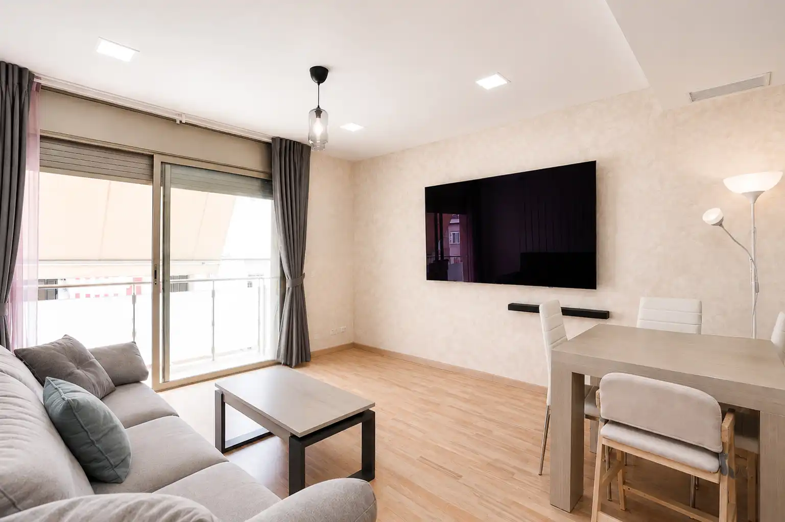 Adosado con terraza en venta en Carrer de Pau Claris, imagen 11
