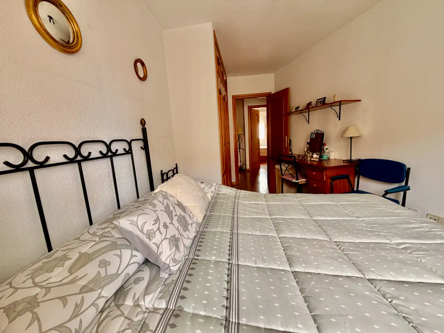 Bedroom of Flat for sale in Madrid  with Air Conditioner, Heating and Parquet flooring