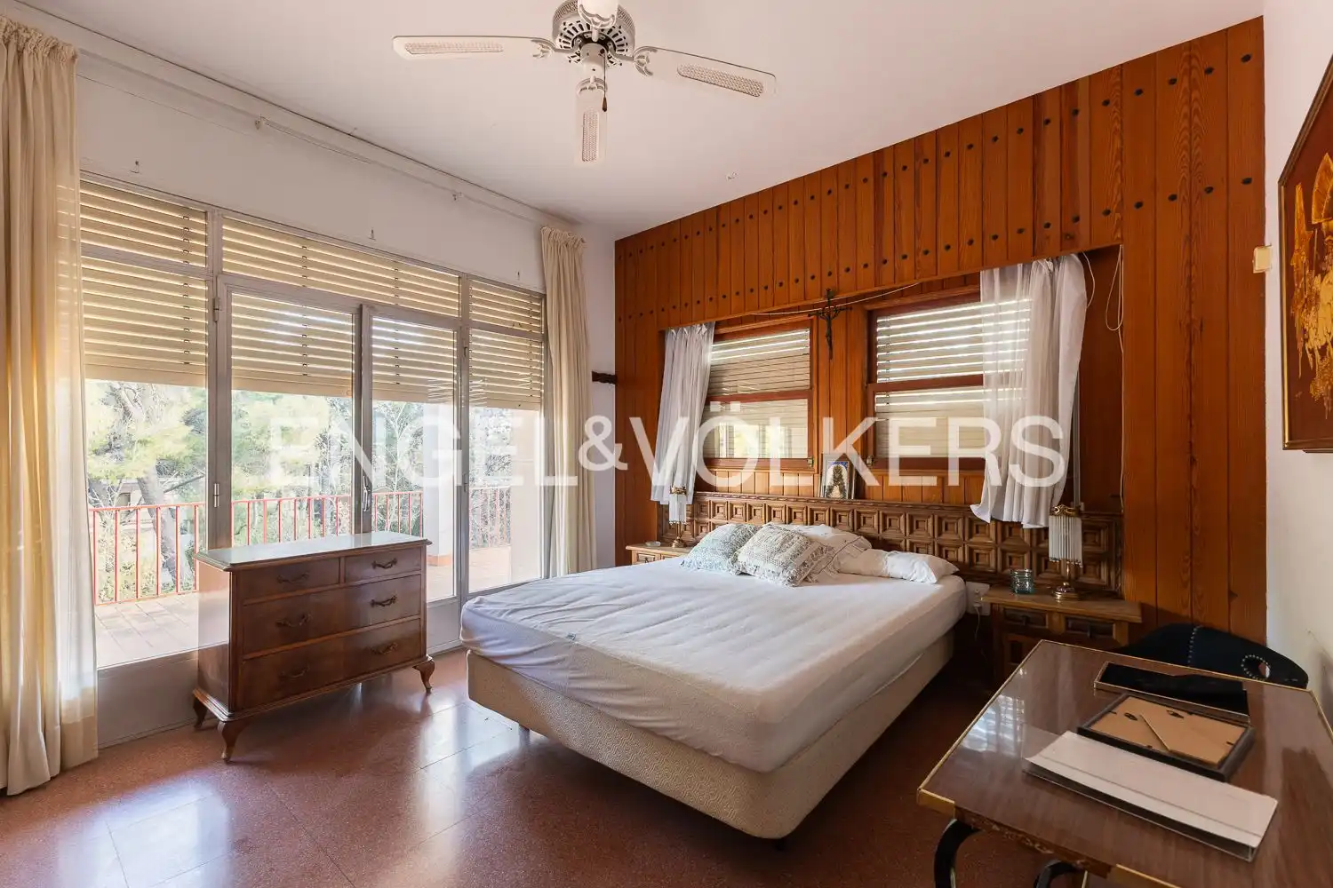 Habitación de Casa o chalet en venta en Paterna con Aire acondicionado, Calefacción y Jardín privado