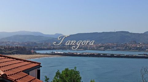 Exclusiva  vivienda con vistas al mar en Usategi.