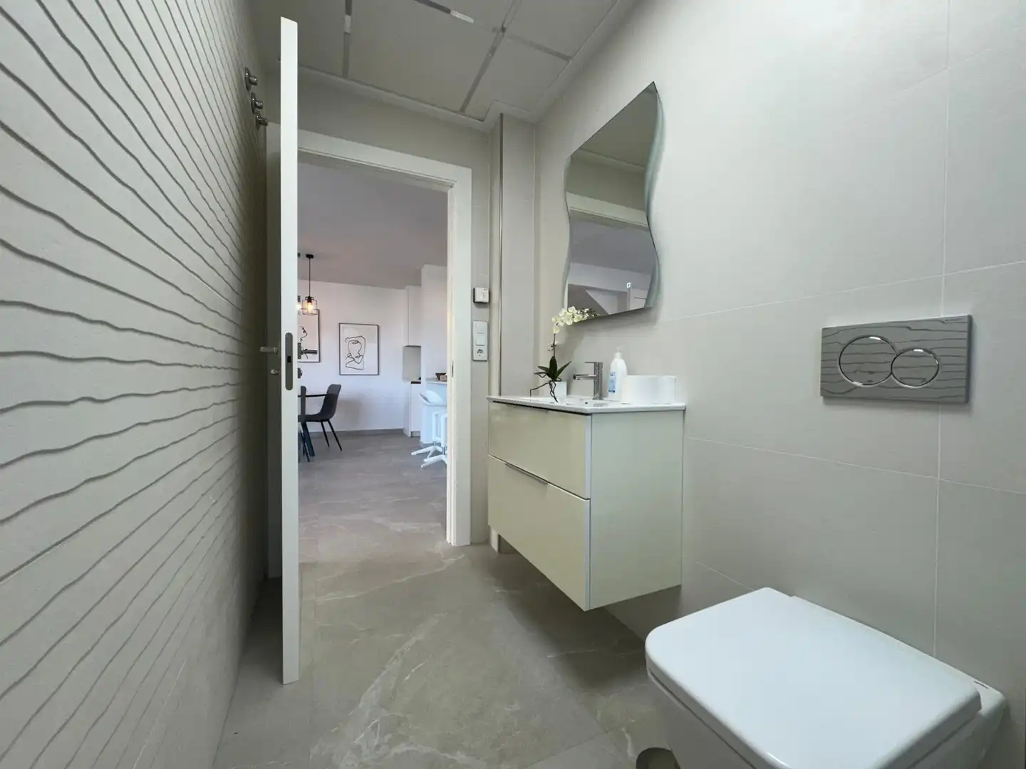 Bungalow con piscina en venta en Calle de los chrimines, imagen 3