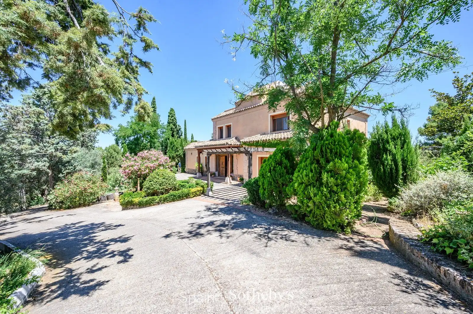 Außenansicht von Haus oder Chalet zum Verkauf in Toledo mit Klimaanlage, Heizung und Privatgarten