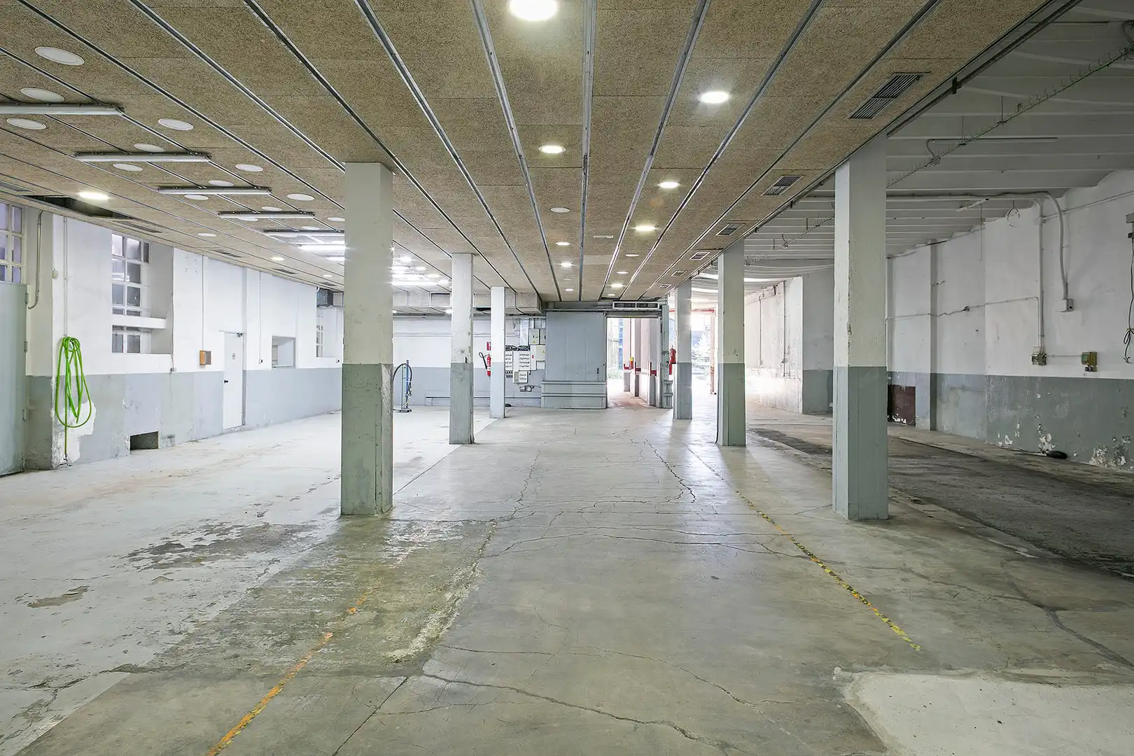 Nau industrial de lloguer en Barcelona