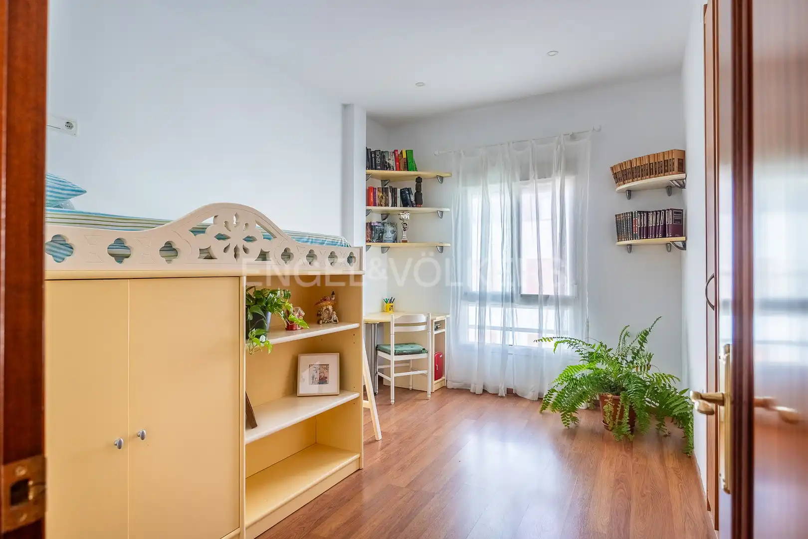 Bedroom of Houses for sale in Sevilla  with Air Conditioner, Heating and Storage room