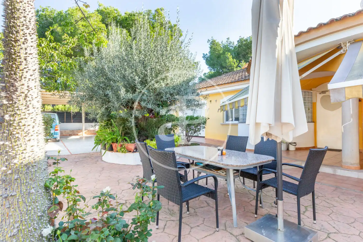 Garden of Houses for sale in Serra  with Air Conditioner, Heating and Private garden