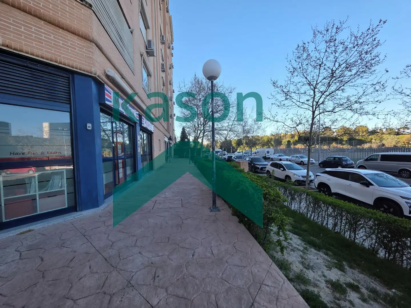 Exterior view of Commercial properties for rent in Madrid  with Air Conditioner