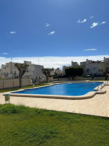 Casa adosada en Venta en Calle del Azahar, 29 en Zona Carrefour - Urbanizaciones