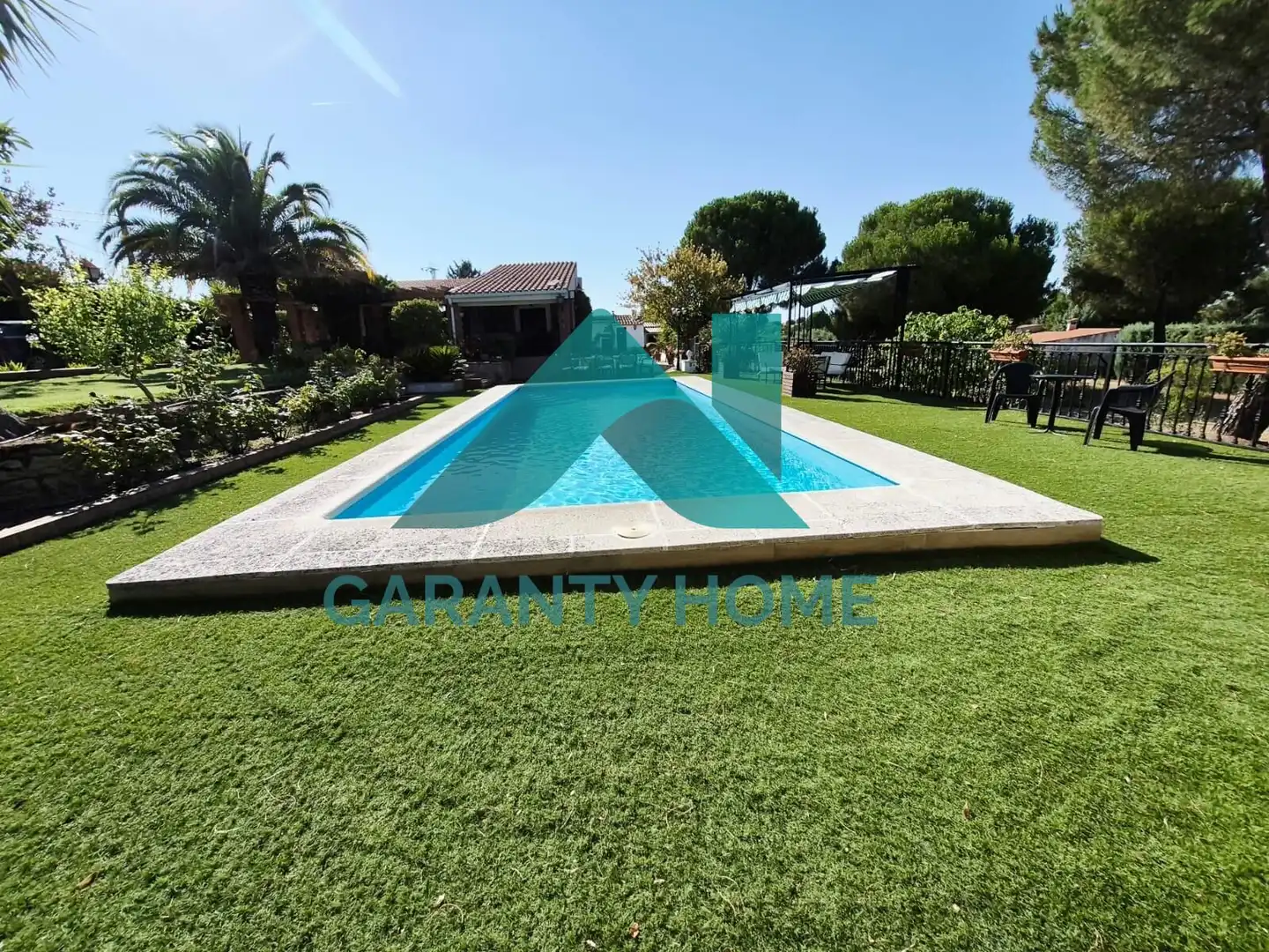 Swimming pool of Houses for sale in Casar de Cáceres  with Air Conditioner, Private garden and Terrace