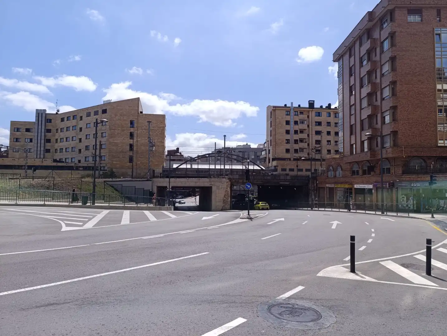 Vista exterior de Pis en venda en Oviedo  amb Calefacció, Terrassa i Traster