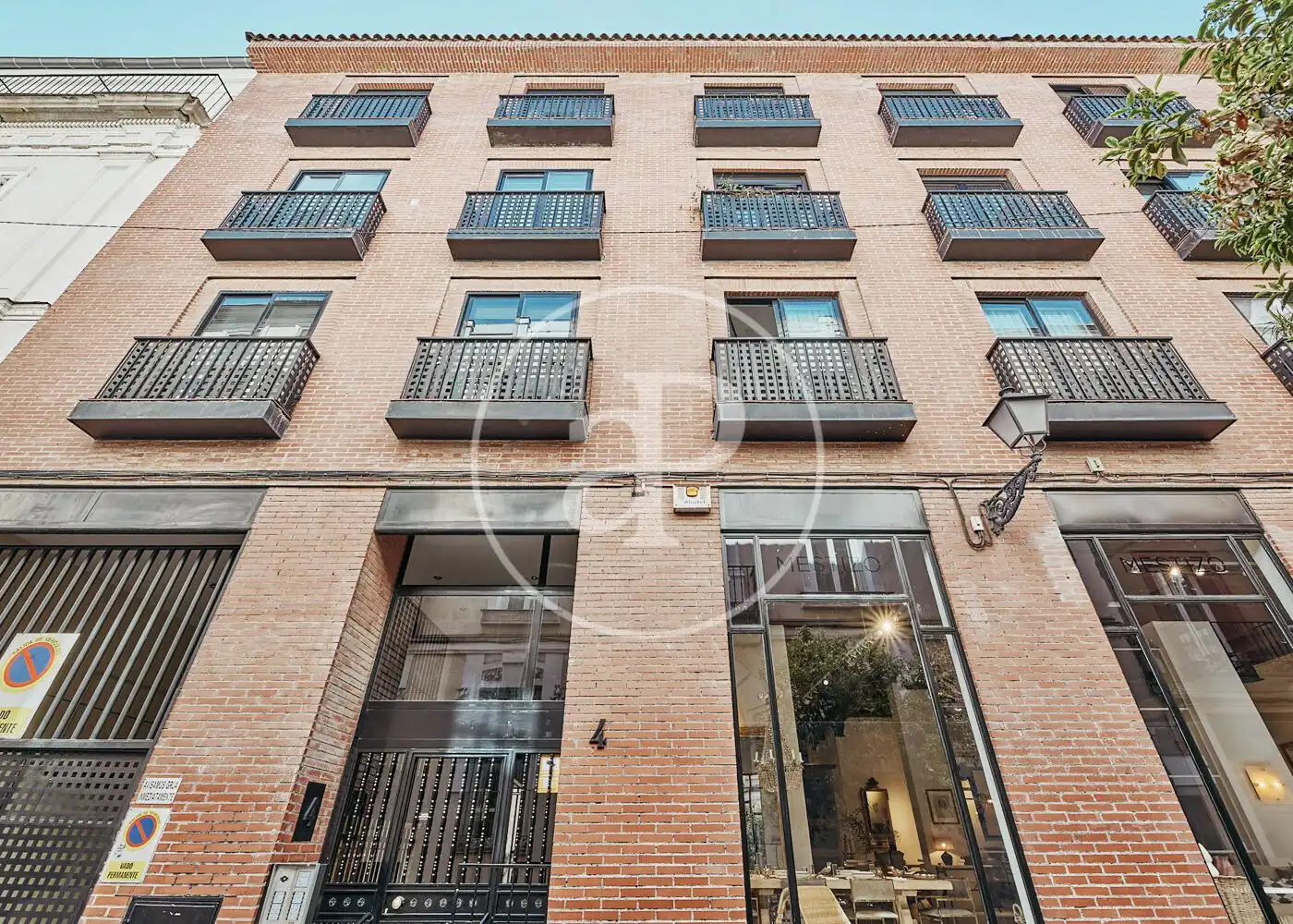 Außenansicht von Wohnung zum Verkauf in Madrid mit Klimaanlage, Heizung und Möbliert