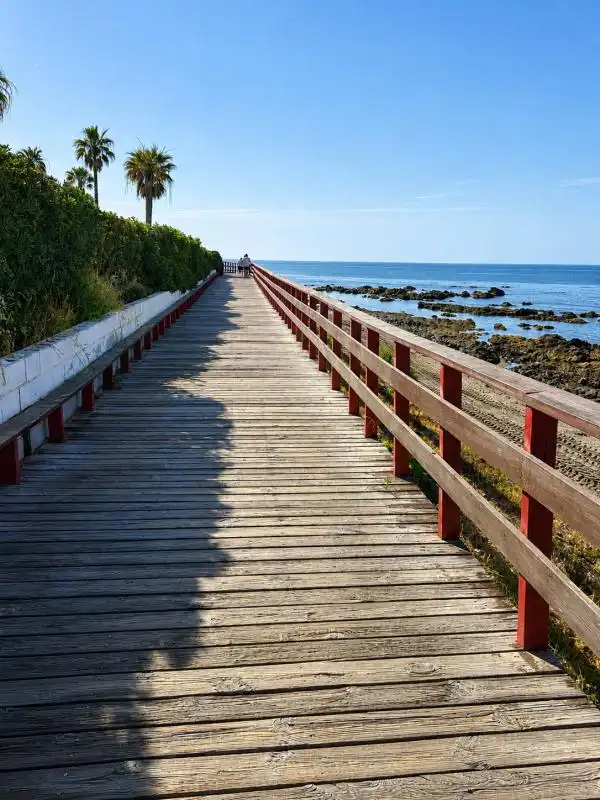 Außenansicht von Erdgeschoss zum Verkauf in Mijas mit Heizung, Privatgarten und Terrasse