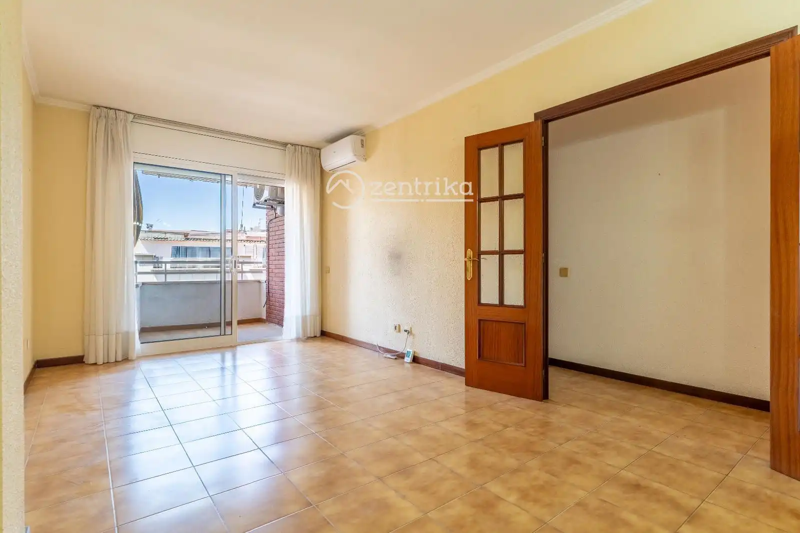 Vista exterior de Piso en venta en Reus con Aire acondicionado, Calefacción y Terraza