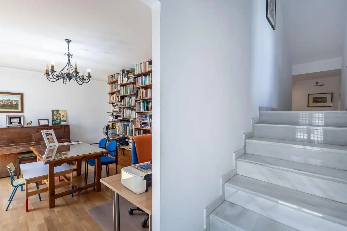 Houses for sale in Granada  with Air Conditioner, Terrace and Storage room