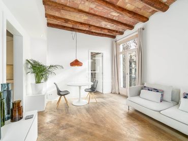 Appartamento con balcone in vendita a Eixample