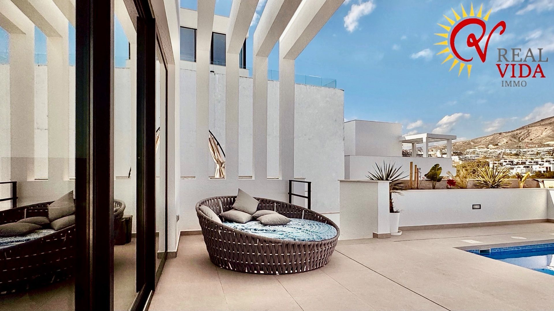 Terrace of House or chalet for sale in Finestrat  with Air Conditioner, Heating and Private garden