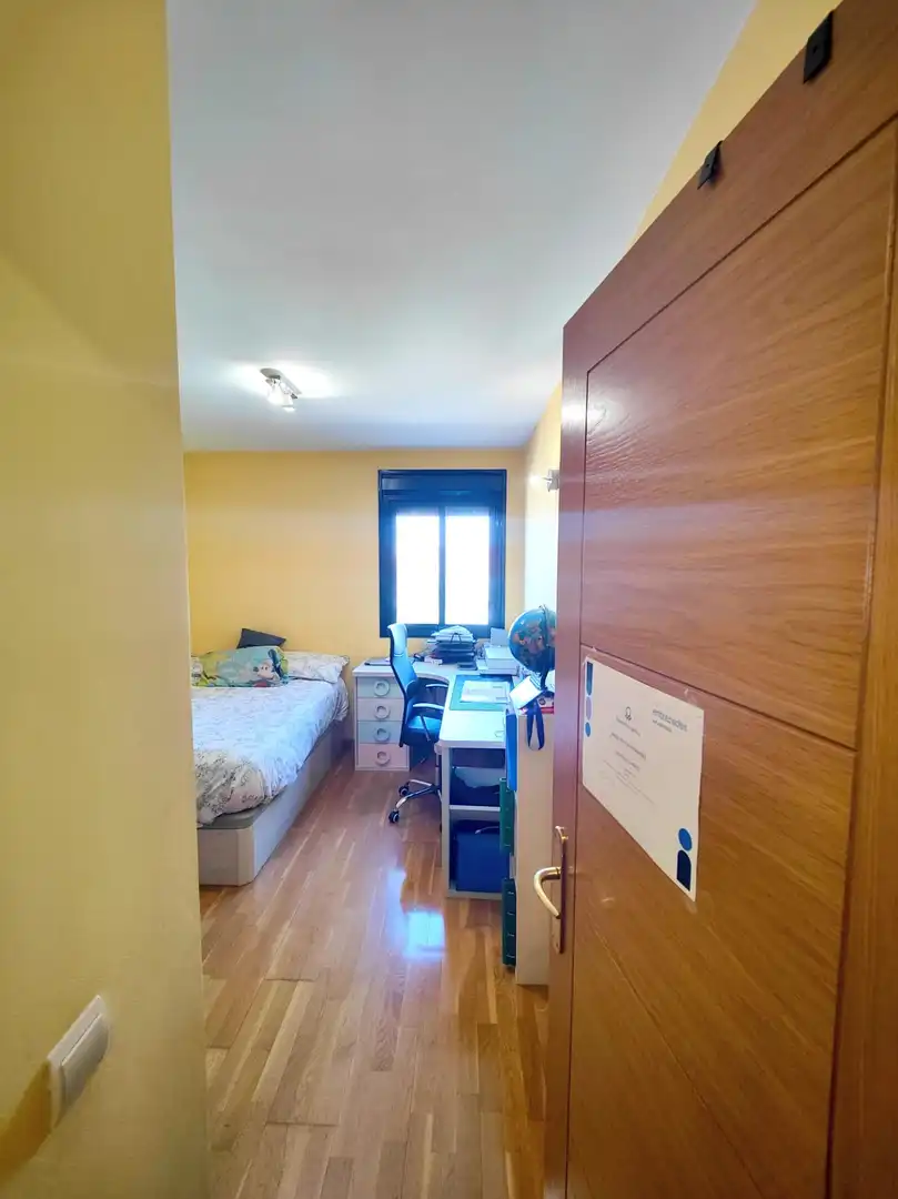 Schlafzimmer von Wohnung zum Verkauf in Valdemoro mit Klimaanlage, Parkett und Abstellraum