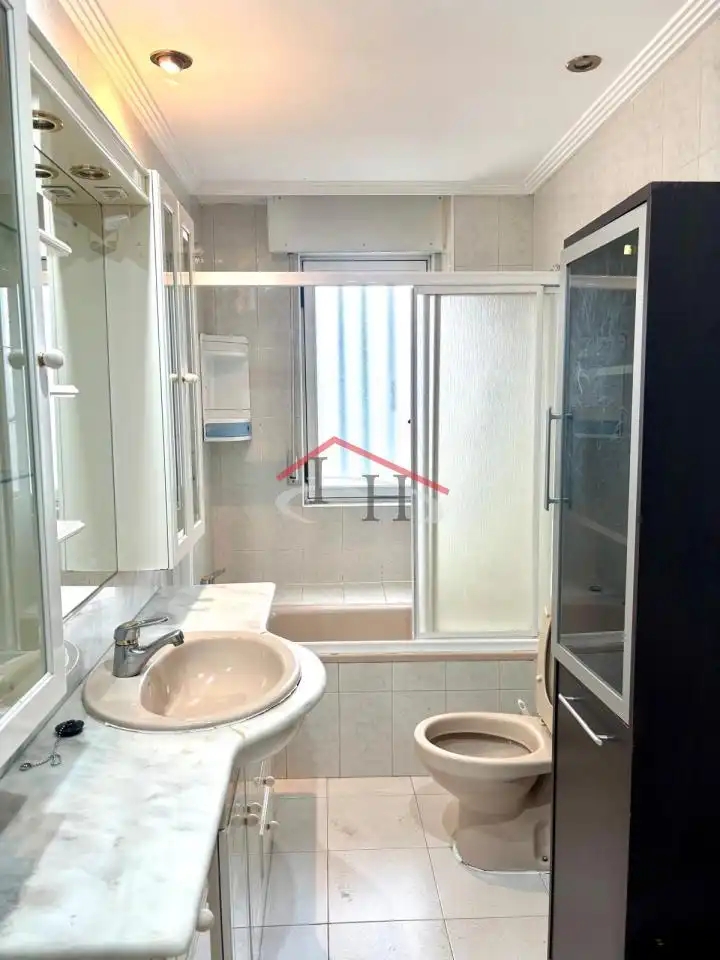 Flat for sale in Santiago Apóstol, imagen 9