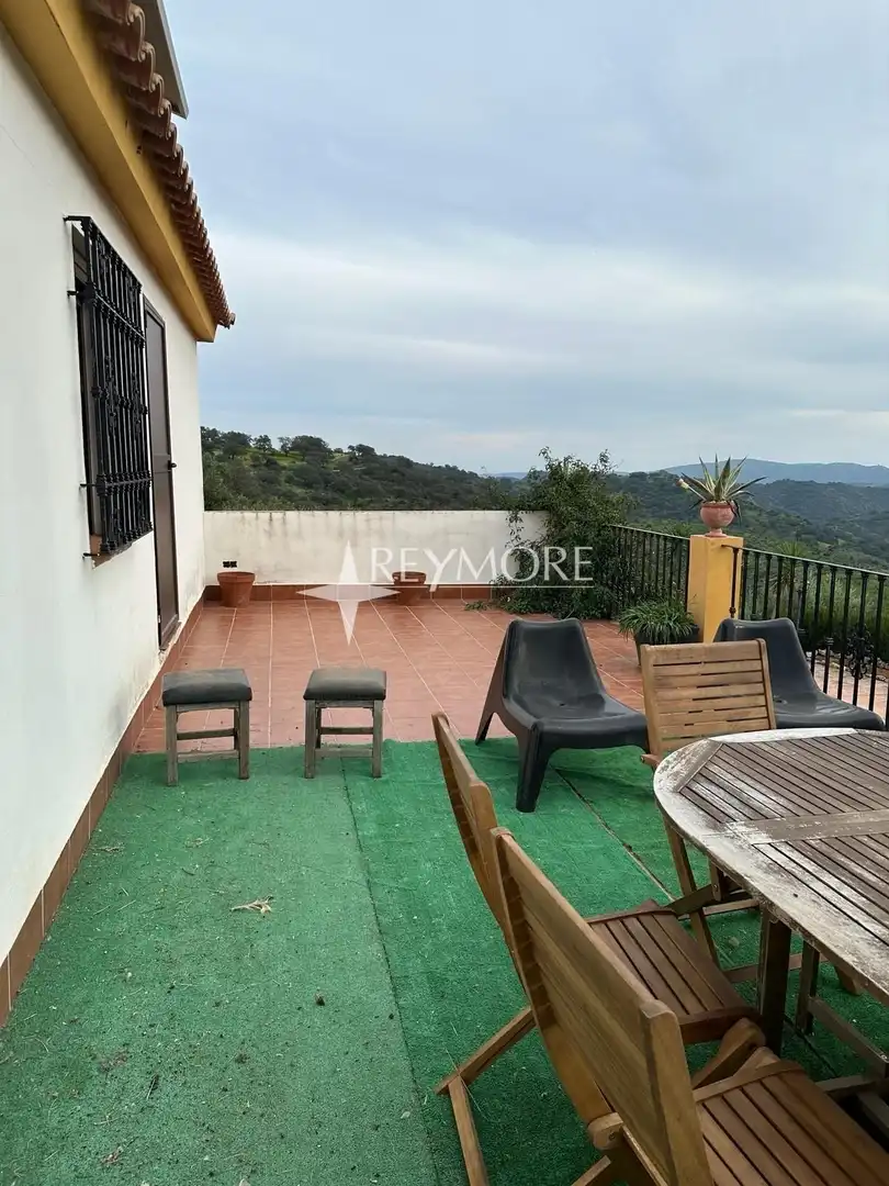 Terraza de Finca rústica en venta en La Puebla de los Infantes con Aire acondicionado, Calefacción y Jardín privado