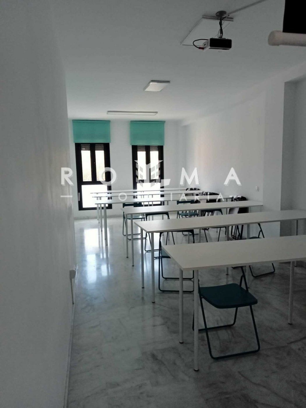 Oficina de lloguer a Centro - Doña Mercedes