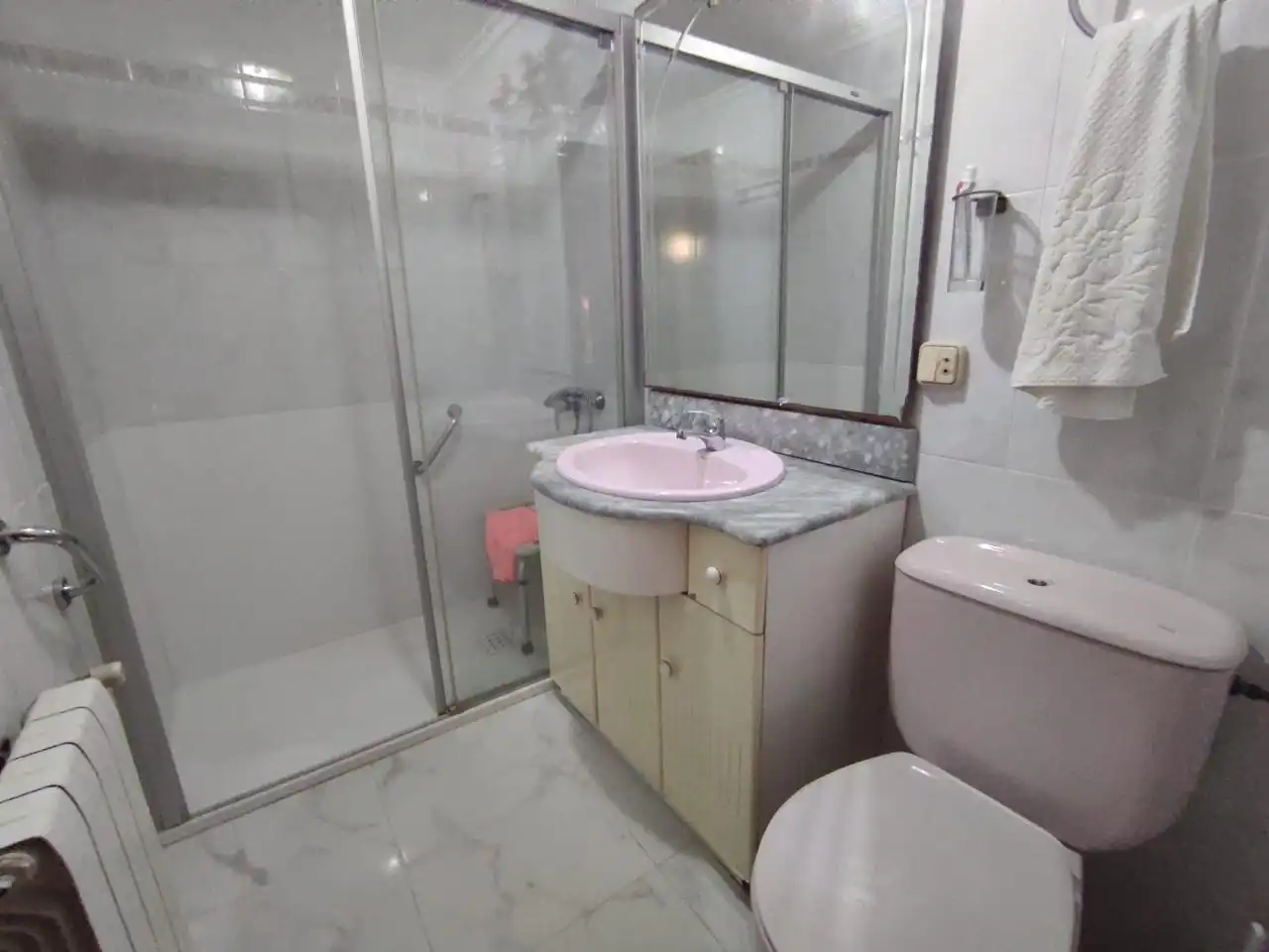 Baño de Piso en venta en Santander con Calefacción y Parquet