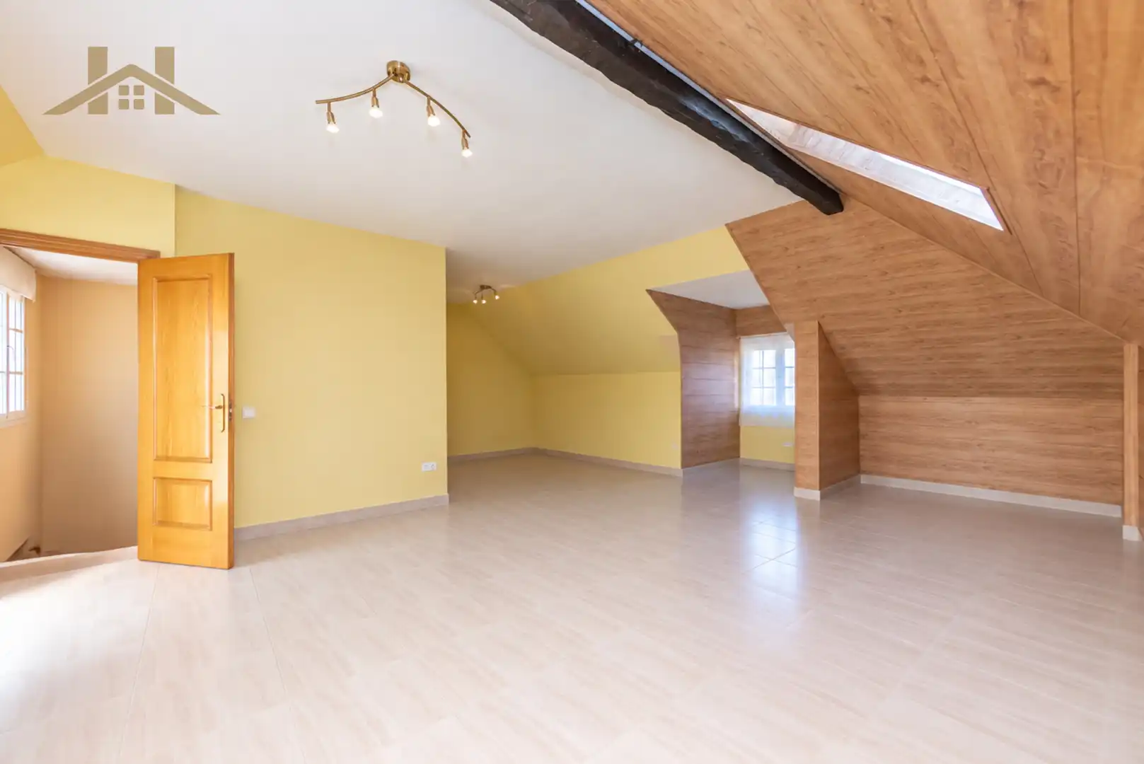 Casa adosada en venta en Majadahonda con Aire acondicionado, Calefacción y Jardín privado
