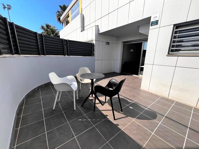 Planta baja en Alquiler en L'Albir
