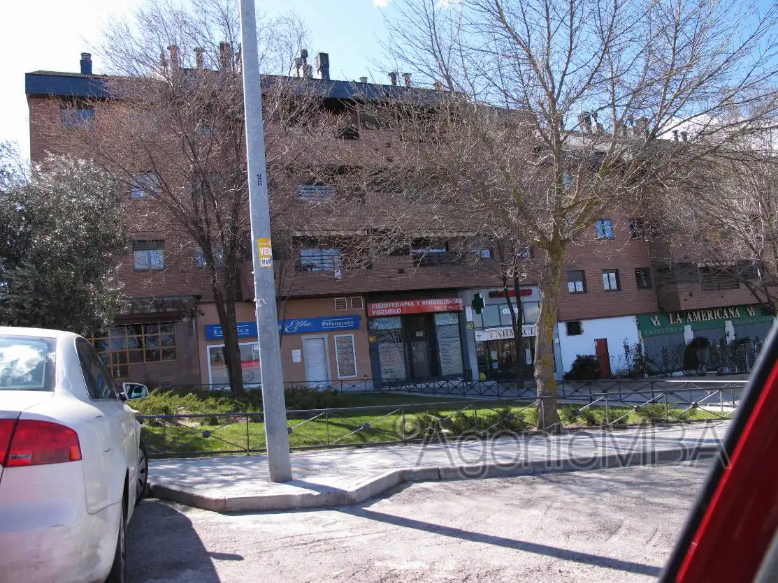 Vista exterior de Pis en venda en Pozuelo de Alarcón amb Calefacció, Parquet i Terrassa
