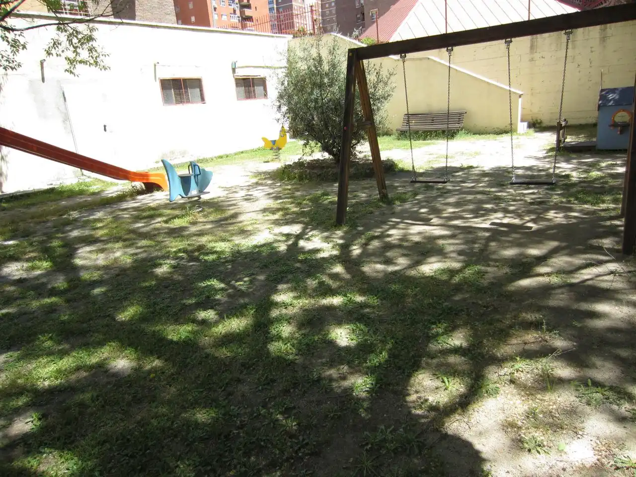 Jardín de Piso en venta en Madrid con Calefacción, Parquet y Terraza