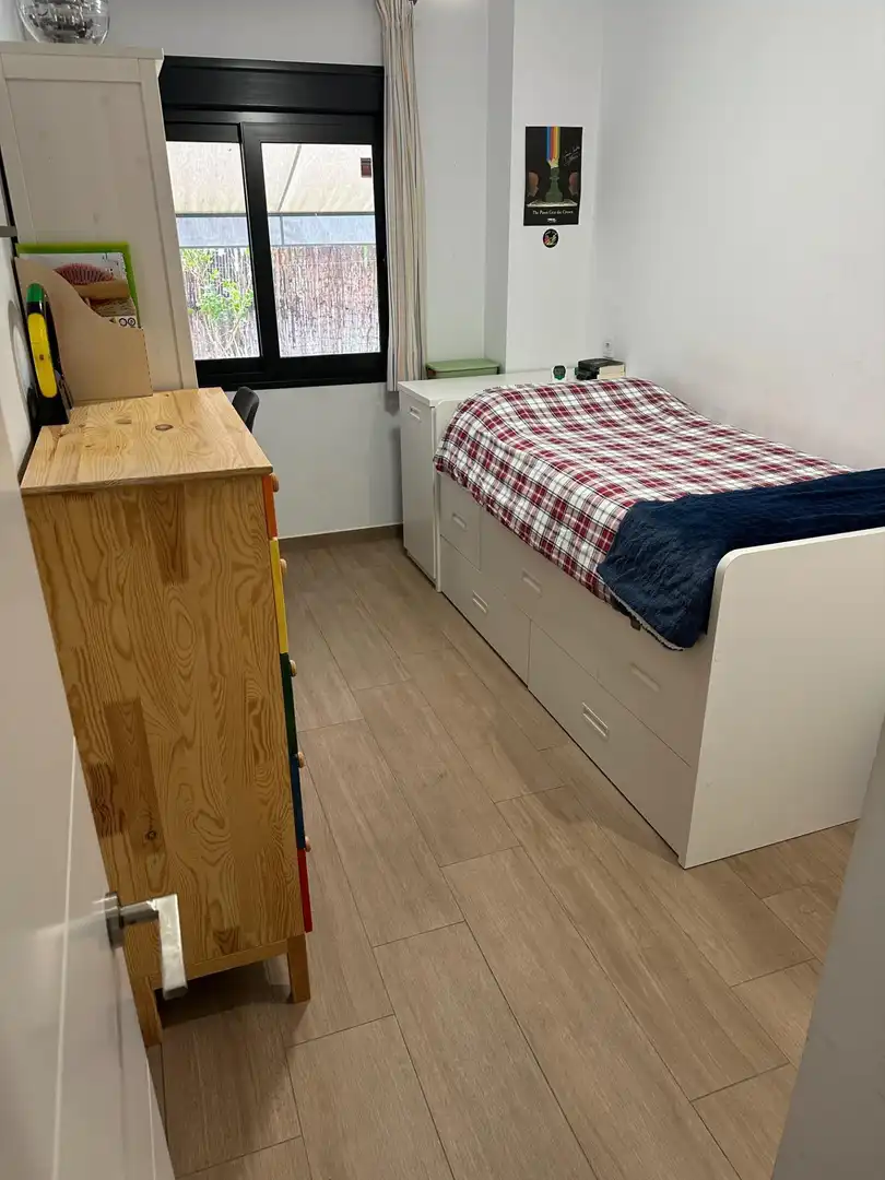 Habitación de Planta baja en venta en Córdoba con Aire acondicionado, Calefacción y Jardín privado