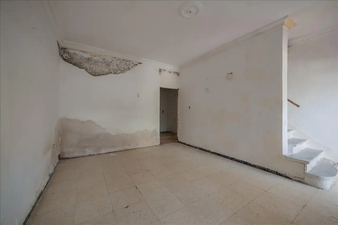 Casa adosada en venda a Sanlucar la Mayor, Centro