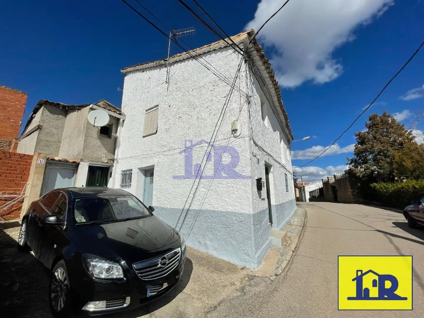 Vista exterior de Casa o xalet en venda en Villalba de la Sierra amb Calefacció i Traster