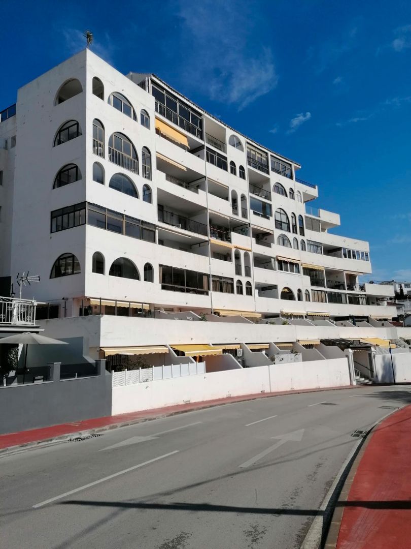 Exterior view of Flat for sale in Fuengirola  with Terrace and Community pool