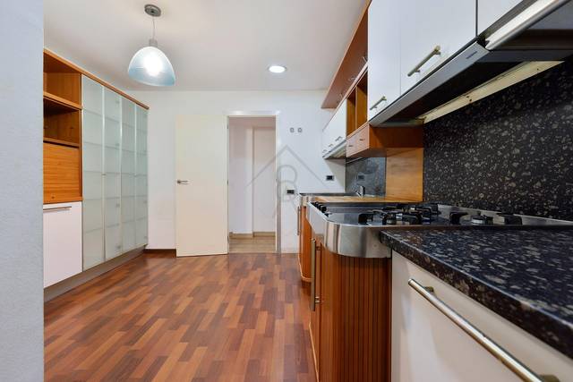 Piso en Venta en Calle Cardenal Vives y Tuto en Sarrià