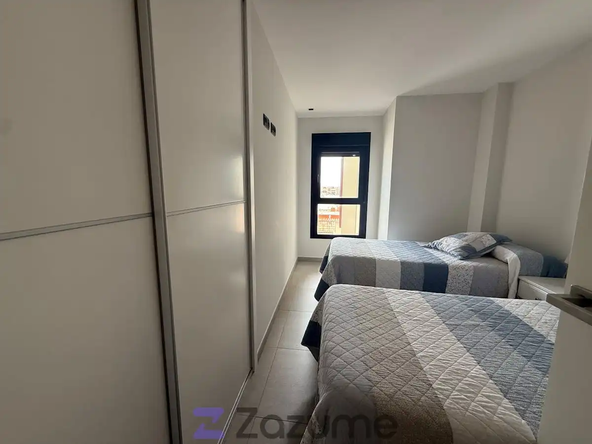 Habitación de Piso de alquiler en Las Palmas de Gran Canaria con Amueblado, Horno y Lavadora
