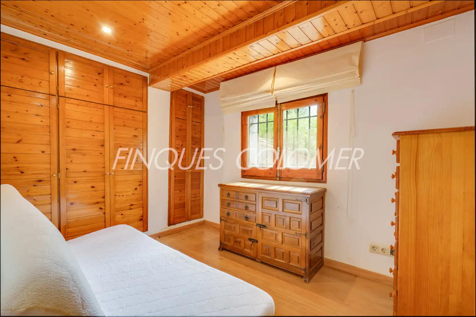 Bedroom of Houses for sale in Rubí  with Air Conditioner, Private garden and Parquet flooring