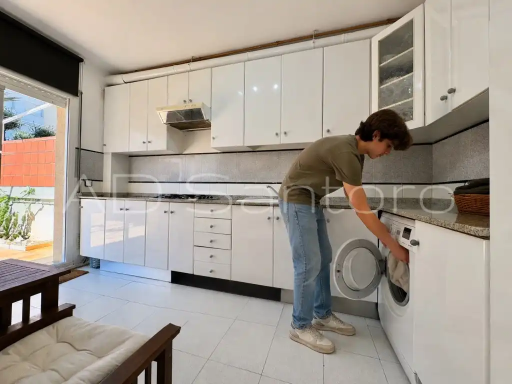 Cuina de Casa adosada en venda en Vilanova i la Geltrú