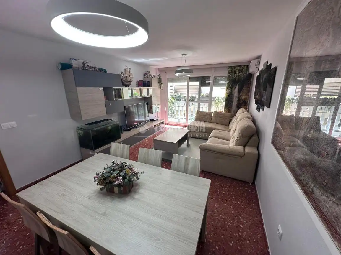 Sala de estar de Piso en venta en Paterna con Aire acondicionado, Calefacción y Balcón