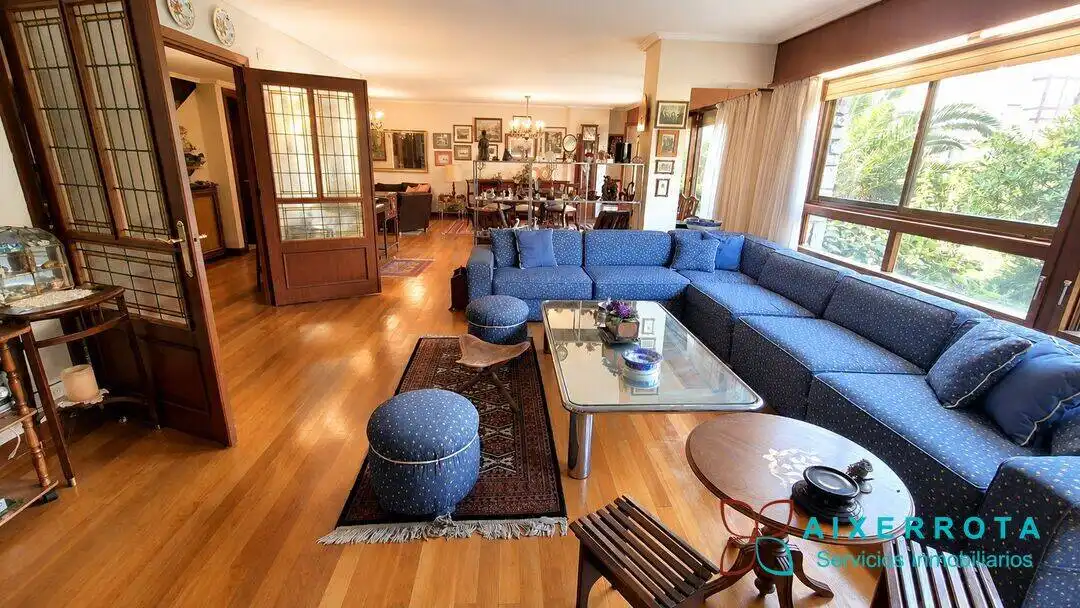 Sala de estar de Dúplex en venta en Getxo  con Calefacción, Jardín privado y Terraza