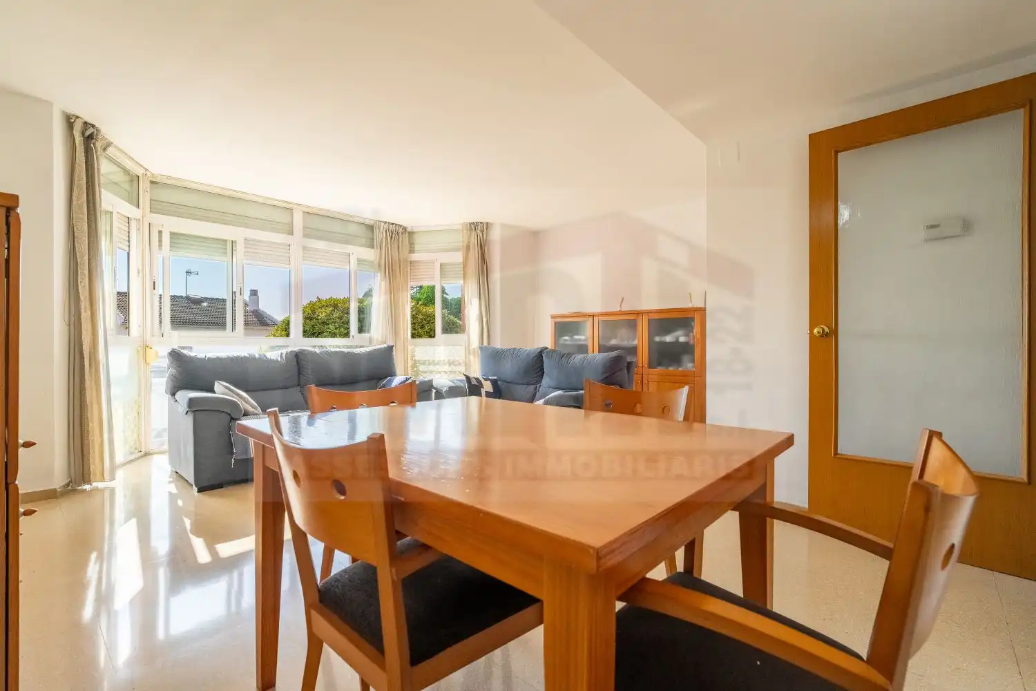 Sala de estar de Casa adosada en venta en Constantí con Aire acondicionado, Calefacción y Jardín privado