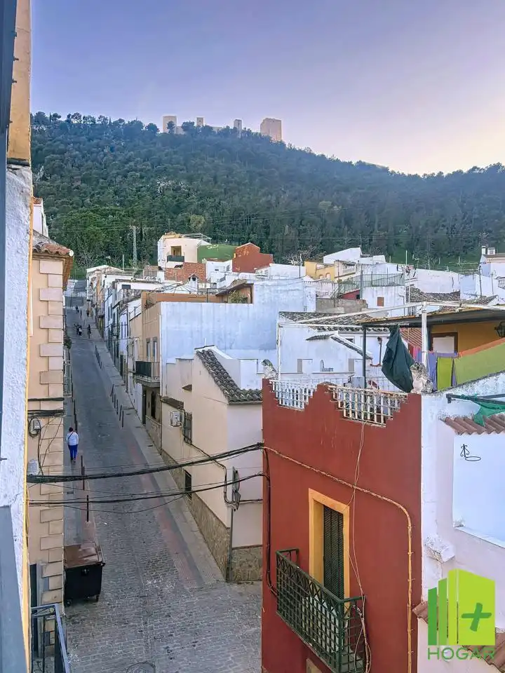 Vista exterior de Casa adosada en venta en Jaén con Aire acondicionado, Terraza y Balcón
