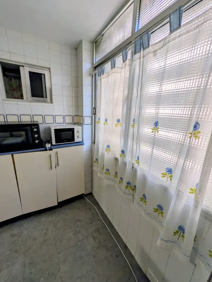 Bathroom of Flat for sale in Sur