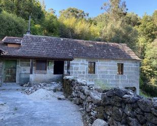 Vista exterior de Finca rústica en venda en Covelo amb Traster