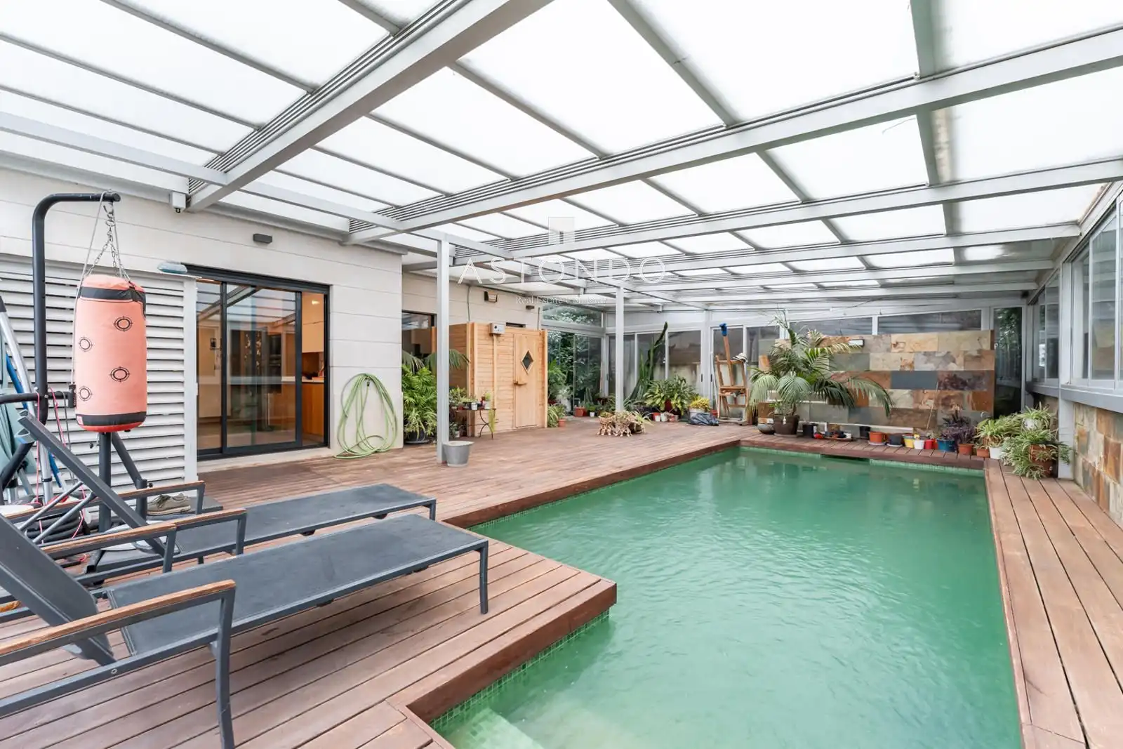 Piscina de Casa o xalet en venda en Boadilla del Monte amb Aire condicionat, Calefacció i Terrassa