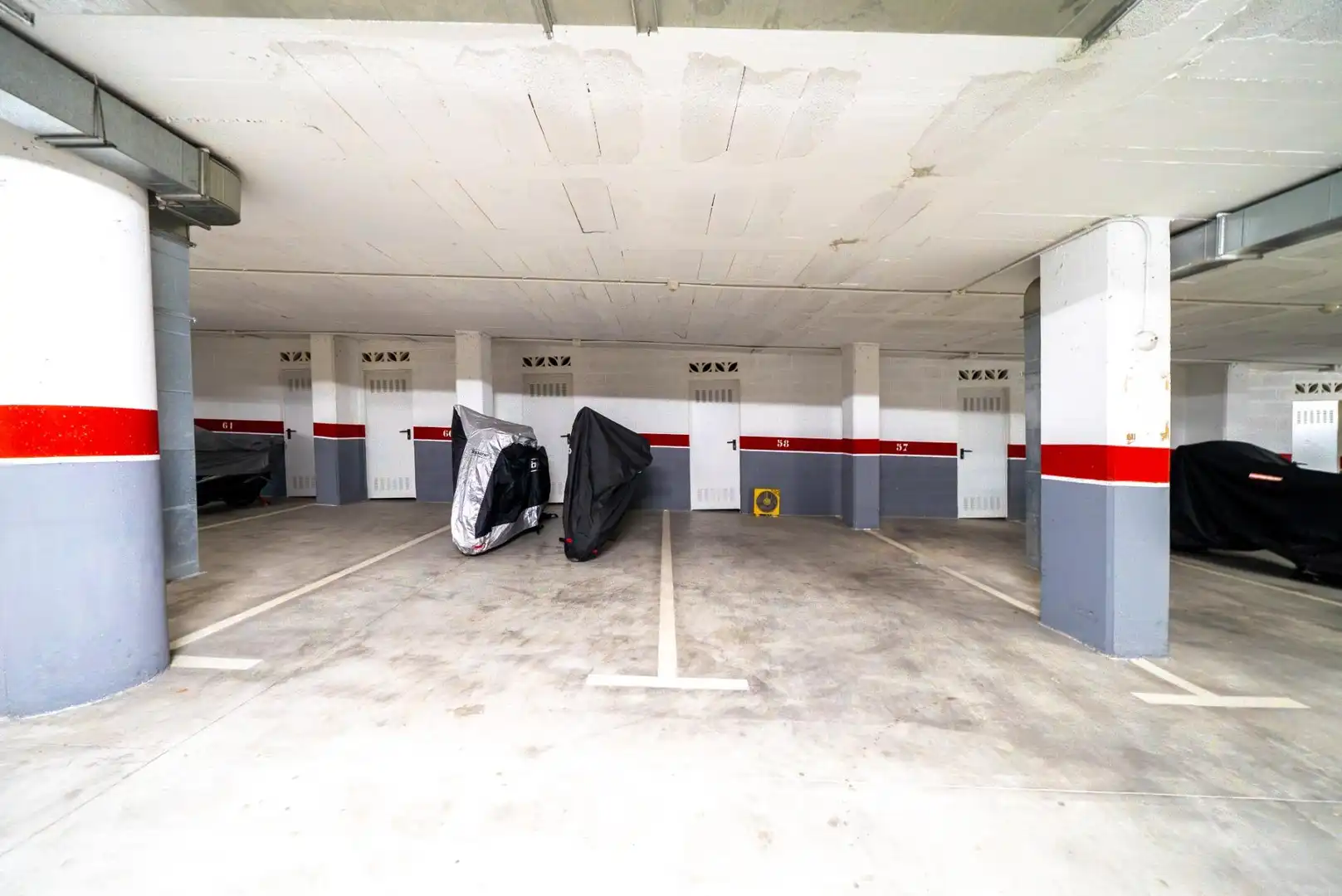 Parking de Apartamento en venta en Villajoyosa / La Vila Joiosa con Aire acondicionado, Trastero y Amueblado