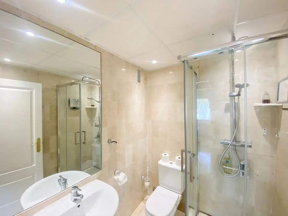 Apartamento con piscina en venta en Calle Trajano, imagen 7