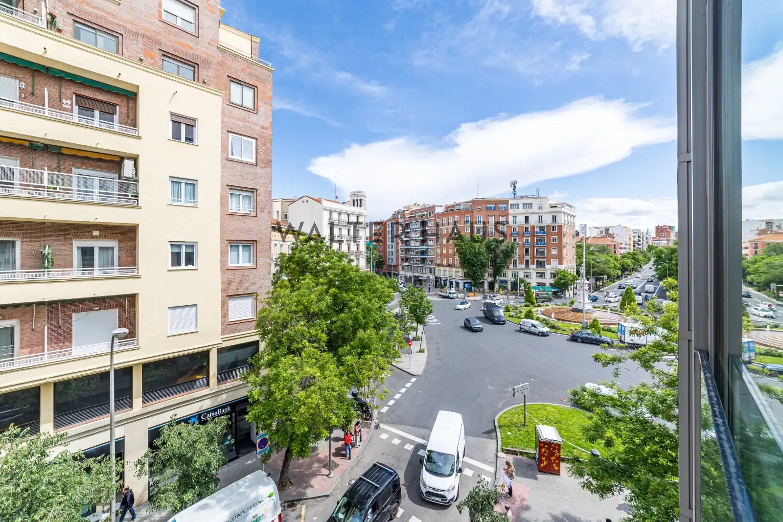 Vista exterior de Pis en venda en Madrid amb Aire condicionat, Traster i Forn